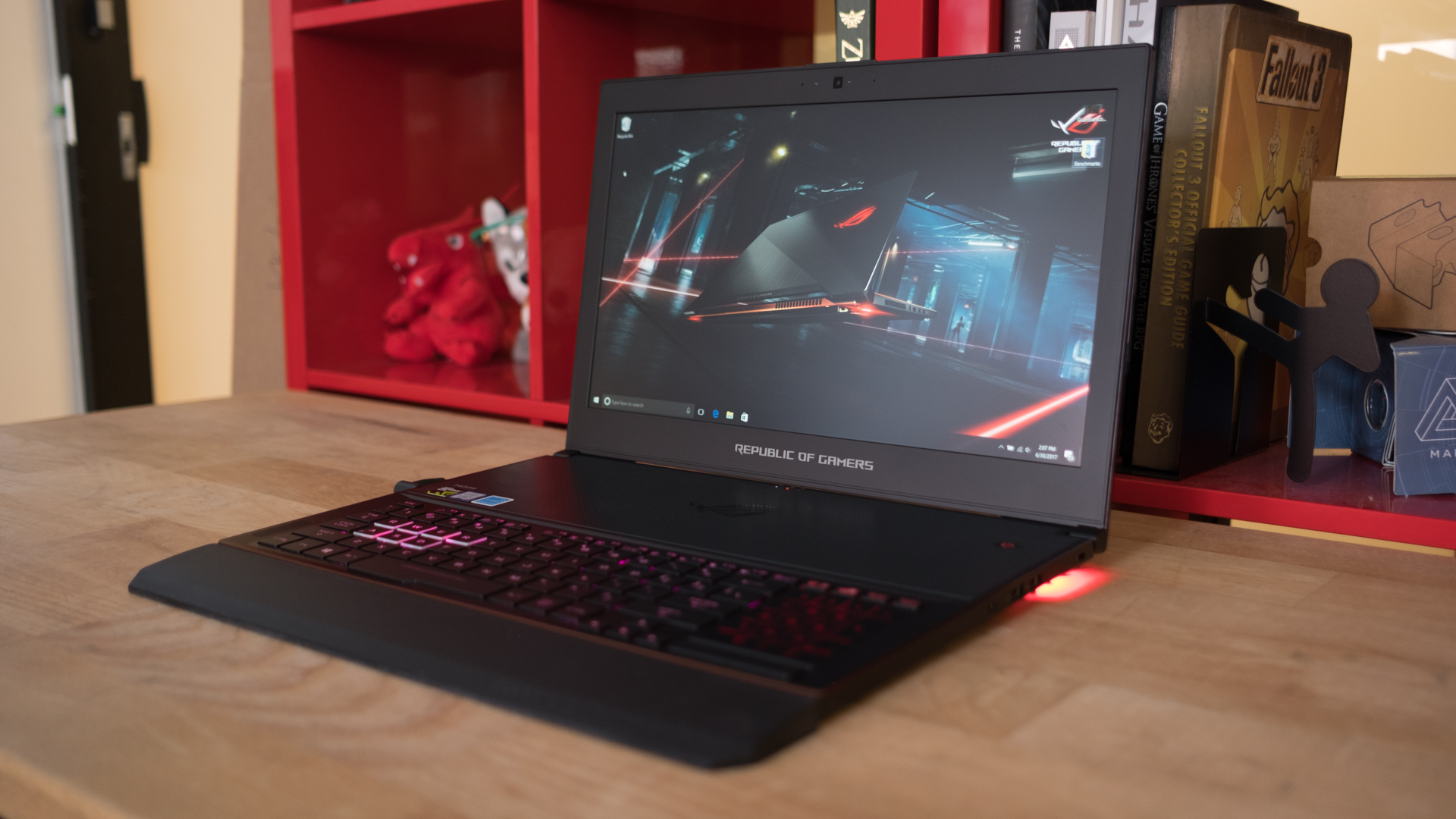 Top-Five-High-End-Gaming-Laptop-1-ASUS-ROG-Zephyrus-GX501